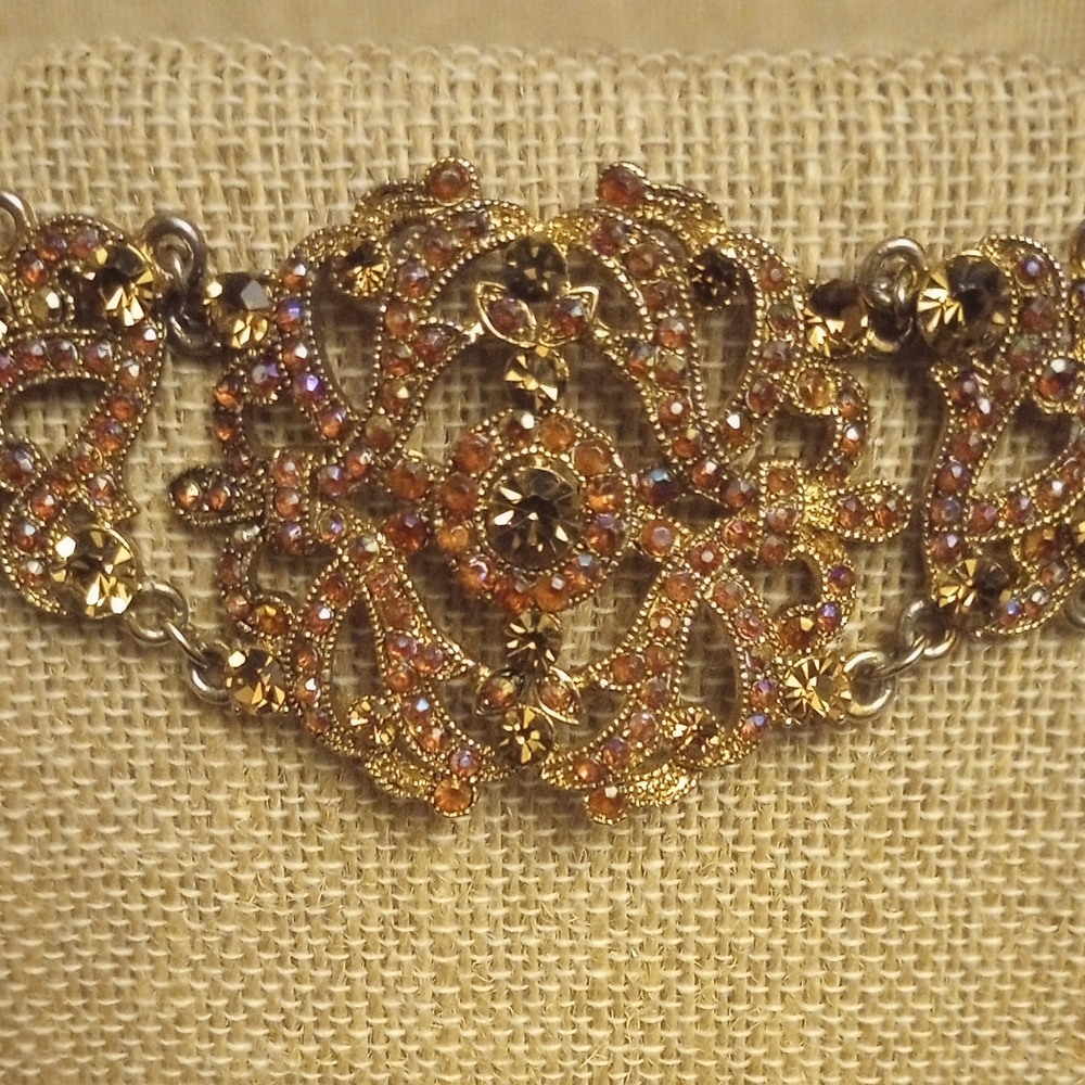 Elegant Gold and Brown Women's Necklace